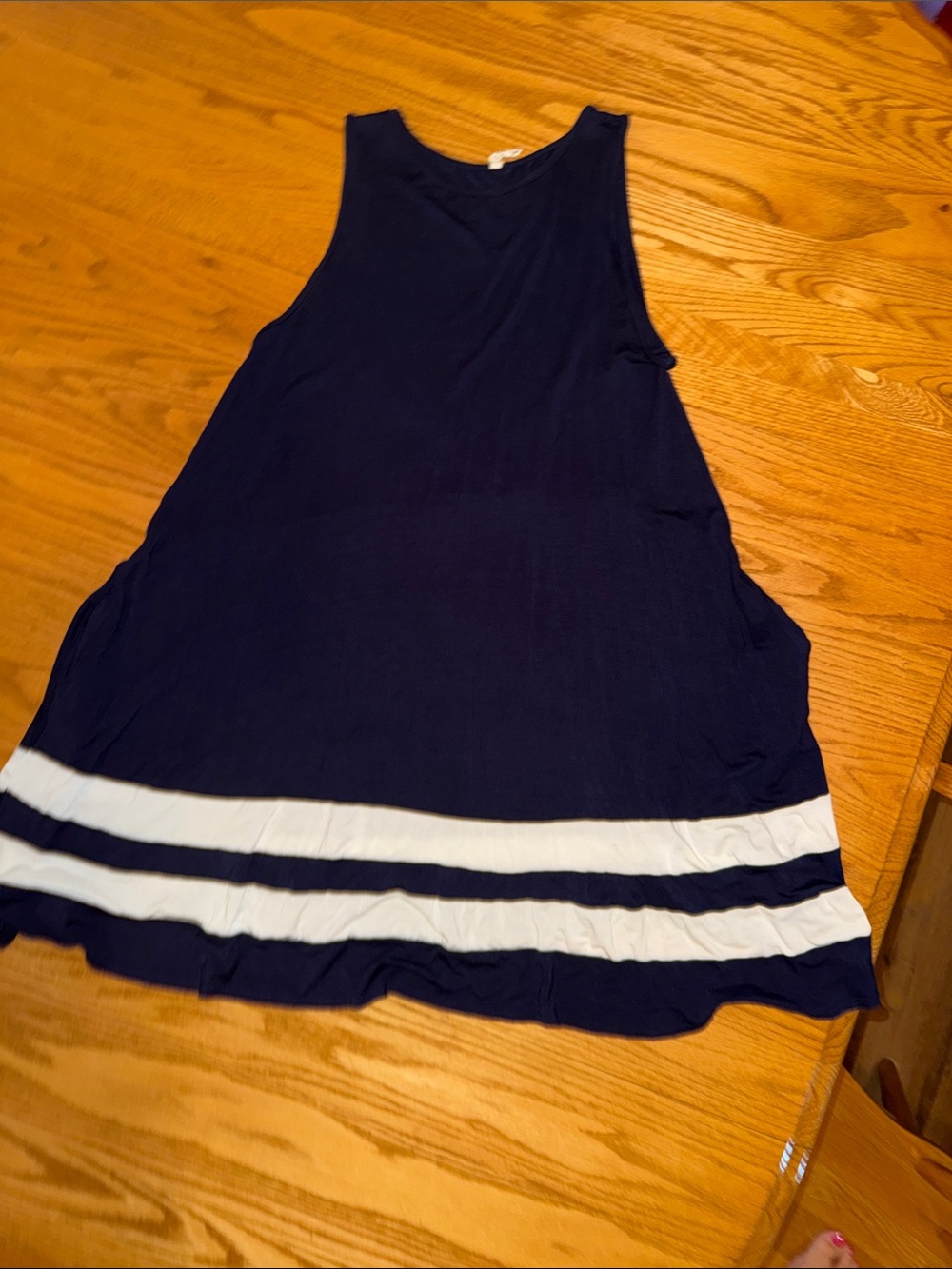 Sleeveless Navy Blue Tank Top with White Stripe Hem